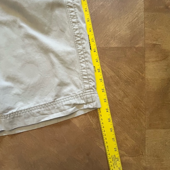 GAP Tan Heavyweight Flat Front Shorts – Size 36 (Adjustable Waist) - Picture 10 of 13